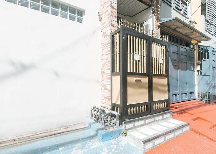 Reddoorz At Mgp Apartelle Near Espana マニラ市
