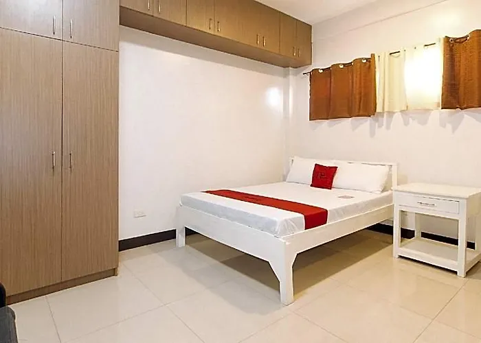 ホテル Reddoorz At Mgp Apartelle Near Espana